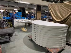 Mesa Plegable Redonda Portátil de Plástico Resistente de <span class=keywords><strong>60</strong></span> Pulgadas (152 cm) para Exteriores, Color Blanco, para Eventos y Fiestas - Product Image 5