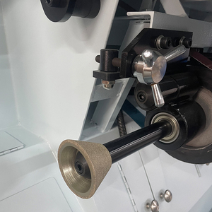 Machine industrielle de ponçage et de polissage de chaussures à grande échelle BANMO avec finisseur multi-têtes et dépoussiéreur pour le traitement du cuir - Product Image 6