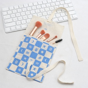 Pochette en coton mousseline bio personnalisée avec logo imprimé pour extensions capillaires, cosmétiques, maquillage, cadeaux, avec rabat anti-poussière - Product Image 5