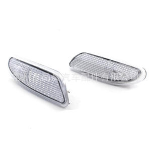 Luz Lateral Delantera LED para Mercedes-Benz Clase C W203 2001-2007 OEM 2038200721 2038200821 - Product Image 2