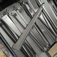Fabrication sur mesure de pièces métalliques OEM, découpe laser de précision en acier, pliage de métal en acier inoxydable