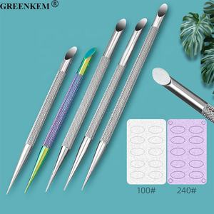 Nuevo empujador <span class=keywords><strong>de</strong></span> uñas <span class=keywords><strong>de</strong></span> acero <span class=keywords><strong>de</strong></span> superficie inclinada, empujador <span class=keywords><strong>de</strong></span> uñas <span class=keywords><strong>de</strong></span> doble cabeza con papel <span class=keywords><strong>de</strong></span> lija, tenedor <span class=keywords><strong>de</strong></span> piel muerta, empujador <span class=keywords><strong>de</strong></span> cutículas <span class=keywords><strong>de</strong></span> preprocesamiento - Product Image 1