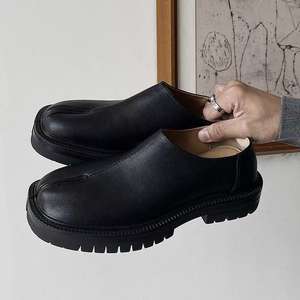 Zapatos <span class=keywords><strong>Tabi</strong></span> personalizados para hombres y mujeres, zapatos planos de verano, transpirables, sin cordones, estilo redondo, zapatos de Ballet, mocasines con punta dividida, mocasines para hombres - Product Image 1