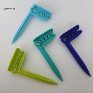 Porte-serviettes de plage personnalisés avec logo et clips promotionnels en plastique pour événements marketing - Product Image 1