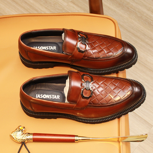 คอลเลกชันฤดูใบไม้ผลิใหม่ รองเท้าหนังแท้สำหรับผู้ชาย พื้นหนา ดีไซน์ D Ring สไตล์อังกฤษ รองเท้าโลฟเฟอร์แบบสวม - Product Image 2