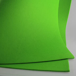 Vente en gros de feutre de polyester haute densité résistant aux taches vert olive - Product Image 2