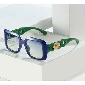 Sunway Eyewear Newest Square Big Frame Fashion Sunglasses With Metal Decoration Luxury Designer Women Sun Glasses - Product Image 2