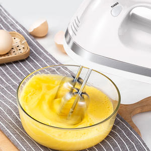 เครื่องตีไข่ไฟฟ้าคูซินาร์ท CX-6658 ดีไซน์หัวเอียง กำลังสูง สำหรับตีครีม แป้ง และมิลค์เชค - Product Image 1