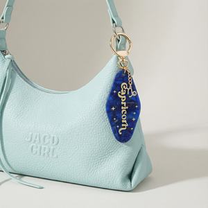 Portachiavi Personalizzato con Simbolo Zodiacale di Capricorno, Dicembre e Gennaio, Charm in Acrilico Blu per Borse - Product Image 1