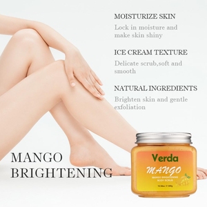 Gommage Corporel Éclaircissant à la Mangue Marque Blanche, Exfoliant Doux aux Herbes, Élimine la Peau Terne du <span class=keywords><strong>Dos</strong></span>, des Bras et des Jambes - Product Image 2