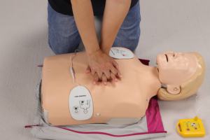 पोर्टेबल मिनी एड ट्रेनर डिफाइब्रिलेटर प्लास्टिक cpr प्रशिक्षण उपकरण स्कूलों के लिए प्राथमिक चिकित्सा शिक्षण - Product Image 6