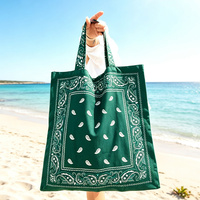Sac fourre-tout en toile imprimé bandana vert personnalisé pour femme, sac de plage et de shopping, sac à bandoulière, OEM ODM, faible MOQ