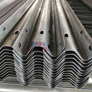 Chất lượng cao <span class=keywords><strong>Q235</strong></span> q355 hộ Lan Tôn sóng nhúng nóng mạ kẽm đường cao tốc rào cản sóng hình chùm bảo vệ đường ray - Product Image 2