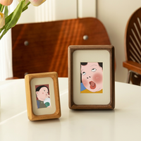 Vente en gros de boîtes à ombre 3D créatives, durables et écologiques en bois de noyer rectangulaires, faites à la main, avec coins arrondis et rainures profondes, pour mur de galerie