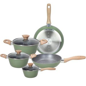 Set di pentole Tognana da 8 pezzi in alluminio verde con manici in legno, antiaderenti, per uso su piano cottura. - Product Image 1