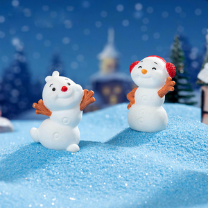 Bonito adorno de resina de muñeco de nieve de dibujos animados para Navidad divertido Micro paisaje escena de nieve decoraciones pequeño encanto de limo de comida de escritorio - Product Image 3