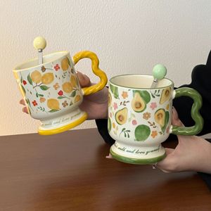Mug en céramique Zuo Mu avec poignée, peint à la main avec des couleurs sous-glaçures, réutilisable, cadeau pour le bureau, le petit-déjeuner, le café, le thé - Product Image 3