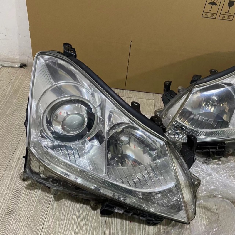 toyota crown 2011 headlight