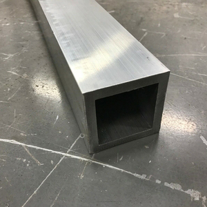<span class=keywords><strong>Prix</strong></span> d'usine - Tubes carrés en alliage d'<span class=keywords><strong>aluminium</strong></span> 6063 6061 T6 avec finition imitation bois <span class=keywords><strong>100x100</strong></span> - Product Image 2