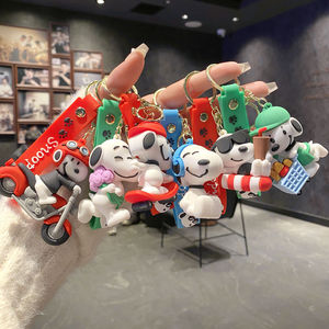 Porte-clés pendentif <span class=keywords><strong>Snoopy</strong></span> des Trois Générations 2026, figurine mignonne de chiot pour couple, cadeau pour sac, vente en gros - Product Image 1