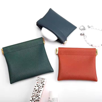 Pochette à dés en cuir PU de qualité supérieure, mini, avec fermeture automatique à ressort, pour dés de Mahjong et jeux de société