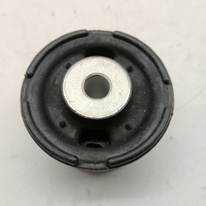 Douille de bras de suspension supérieur avant 22927214 pour Cadillac CT6 2016-2022 à suspension non indépendante - Product Image 3