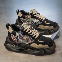 Chaussures de sport pour hommes, nouveau style, confortables, à semelle épaisse, imprimées, brodées, décontractées, augmentant la taille, tendance et populaires