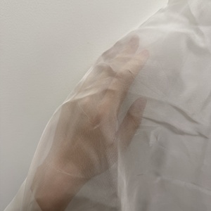 Tissu en mélange de soie et de rayonne, 20% soie, 80% viscose, 8mm, 140cm de largeur, léger, doux, fluide, en georgette de soie, pour foulard, hijab - Product Image 4