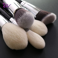 Set kuas rias profesional kualitas tinggi OEM ODM Set kuas mata pegangan kayu perona pipi Foundation grosir Label pribadi
