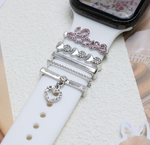 Nueva Pulsera de Reloj Inteligente de Aleación de Acero Inoxidable con Incrustaciones de Diamantes para Otoño-Invierno, con Anillo Decorativo en Forma de Corazón, Suave - Product Image 5