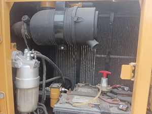 Excavadora SANY SY95C SY95 9.5T con Motor Tier3 de 56KW, Pocas Horas de Uso, Bien Mantenida, Lista para Trabajar, Bomba de Engranajes, Rodamientos, Stock en China - Product Image 4