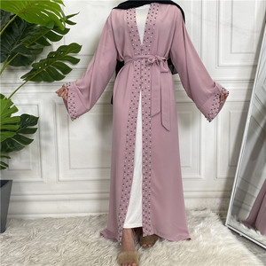 Vêtements islamiques Abaya de couleur menthe avec perles, Abaya musulmane pour femmes de Dubaï, Abaya à ouverture frontale ornée de perles - Product Image 1