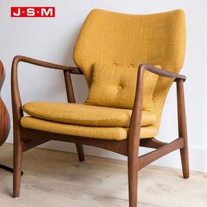 Muebles franceses Hotel Sala de estar Monoblock Amarillo Respaldo alto Sillón de madera - Product Image 1