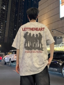 T-shirt Vintage Disponibili in Diverse Taglie, da L a 5XL, con Effetto Lavaggio Acido - Product Image 1