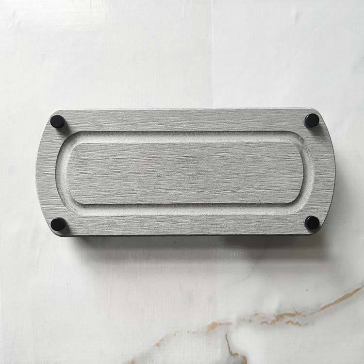 สีเทาอ่อน 12*28 ขอบลายพราง