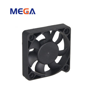 Diseño a prueba de agua 12V 5015 Turbo <span class=keywords><strong>Radiador</strong></span> Ventilador de refrigeración sin escobillas para cargador, impresora y dispositivos de tratamiento de aire - Product Image 1