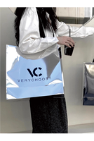 Sac à provisions en carton argenté de luxe pour magasin de détail de vêtements Sacs en papier avec logo personnalisé et poignée de ruban imprimé avec logos