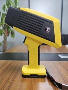 Analyseur de métaux XRF portable SciAps X-505 pour le tri rapide des ferrailles - Testeur professionnel de métaux précieux Au Ag - Product Image 3