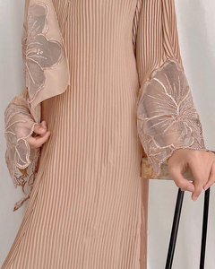 Abaya de Moda Musulmana Islámica con Encaje Floral y Pliegues, Ropa Tradicional Diaria Elástica de Dubái, Malasia, Ghaba Lemaning Buka - Product Image 3