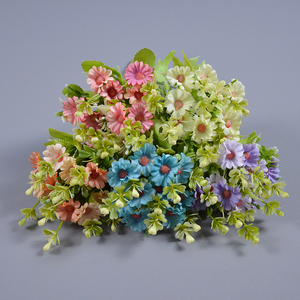 Hot Sale Artificial Small Daisy Bouquet Simulation Mini Silk Chrysanthemum <strong>Flower</strong> Bouquet Home <strong>Vase</strong> Decoration Plant - Product Image 3
