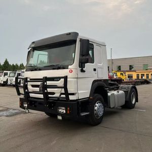 Camion tracteur Sinotruk HOWO 4x2 <span class=keywords><strong>d</strong></span>'occasion, 336 CV, 6 roues, à vendre à <span class=keywords><strong>prix</strong></span> réduit - Product Image 1