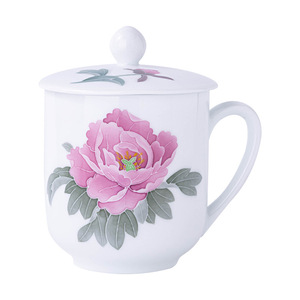 ถ้วยชาพอร์ซเลนวาดลายด้วยมือพร้อมฝาปิด 450 มล. ทนความร้อน สไตล์จีนโบราณ ลายดอกไม้ ของขวัญทางธุรกิจ - Product Image 3