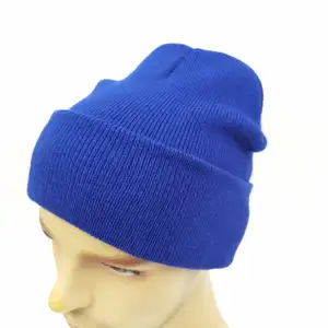 Nuovo stile tinta unita cappello invernale berretti lavorati a maglia Slouch donna berretto invernale lavorato a maglia berretto invernale 100% acrilico lavorato a maglia