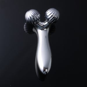 Beauty Gadgets 2024 3D Rodillo de estiramiento facial Masajeador Instrumento de masaje 360 Rodillo giratorio Masajeador facial de microcorriente - Product Image 4