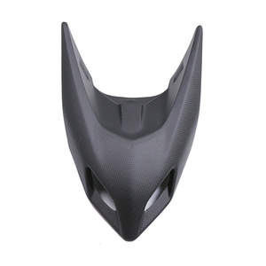 Accessoires de moto Ducati Hypermotard 950 modifiés en fibre de carbone : Garde-boue latéral et cache-guide en carbone pur - Product Image 1