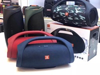 BOOMBOX Speaker Bluetooth Tahan Air Daya Tinggi Suara Berkualitas Tinggi Kaya Suara  Dilengkapi Mikrofon