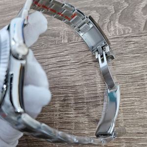 OEM ODM Boîtier en acier inoxydable de 39 mm avec verre saphir Accessoires de montre compatibles avec le mouvement 8215/2813 Outils de montre-bracelet Pièces - Product Image 4