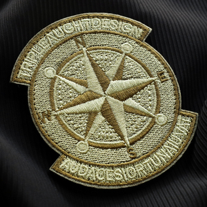 Nhà Máy Trực Tiếp Bán Chất Lượng Cao Tùy Chỉnh Các Bản Vá Lỗi Cho Quần Áo Thêu Phim Hoạt Hình Logo Ủi May Bền Vững Phù Hiệu - Product Image 1