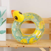 Nouveau design de bouée de bain pour enfants en forme de canard jaune, siège gonflable en forme de canard avec paillettes à l'intérieur pour les jeux aquatiques d'été des enfants