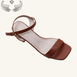 Sandales à talons hauts pour femmes, tendance et élégantes, nouvelle conception estivale, pour un usage décontracté, rehaussant la silhouette des femmes - Product Image 4